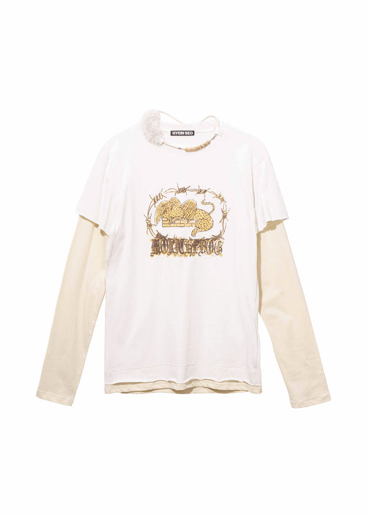 Graphic T-Shirt w/ Necklace