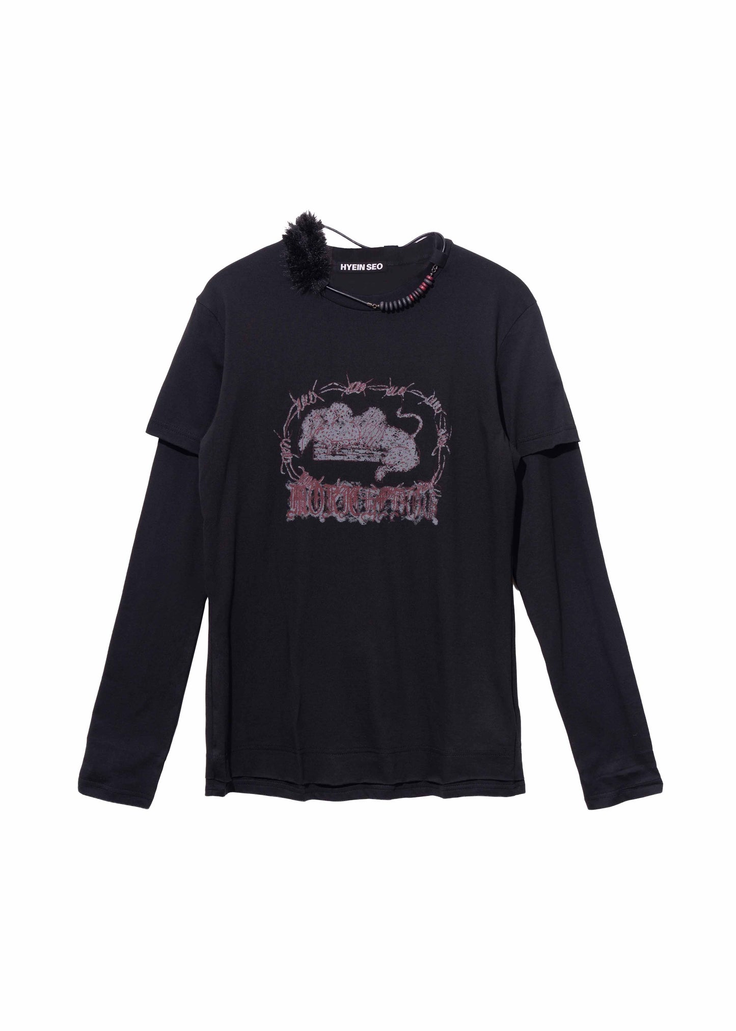 Graphic T-Shirt w/ Necklace