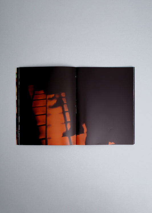 ‘雫(Shizuku)’ Photography Book